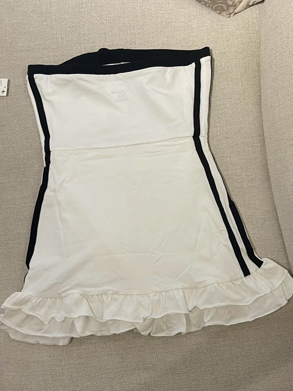 Out from under mini dress - Picture 4 of 8